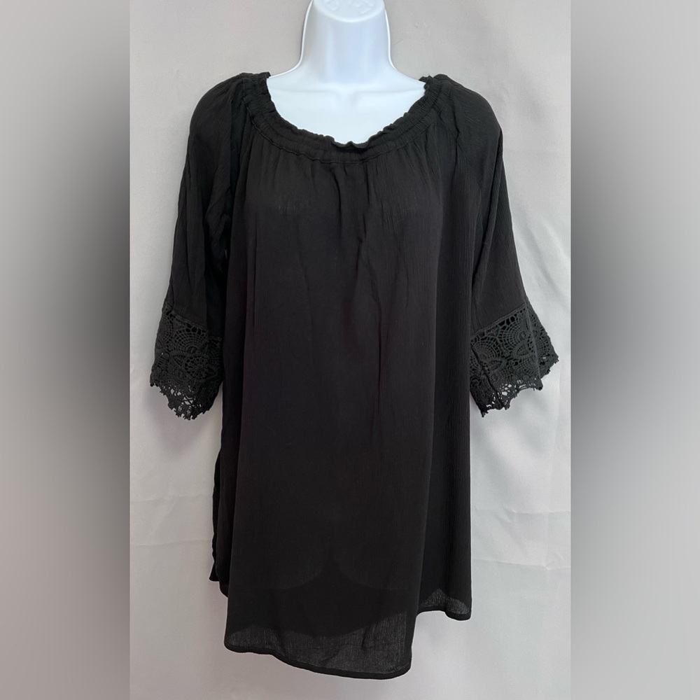 CHELSEA & THEODORE Black Cotton/Rayon Tunic/Blouse /Top Wm's Sz. Med.